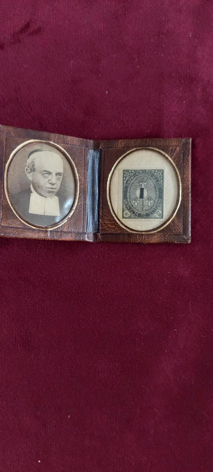 Ancien Reliquaire de Poche en Cuir - Saint Mutien-Marie (Malonne) - Relique Ex Indumentis – photo 2